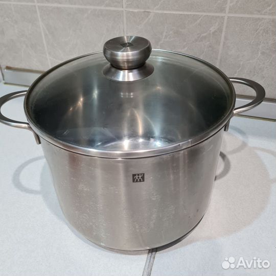 Кастрюля из нержавеющей стали