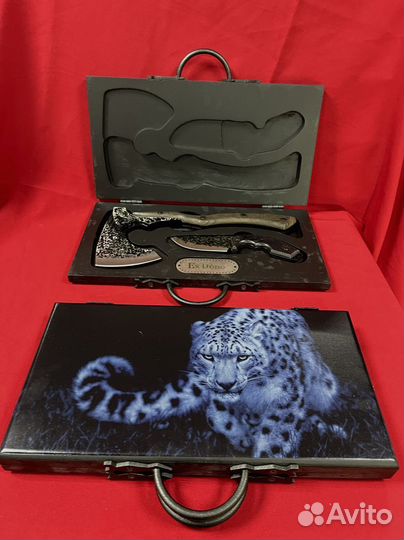 Набор кованый топор + шкуросьемный нож