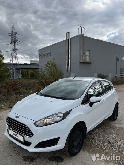 Ford Fiesta 1.6 МТ, 2015, 49 000 км