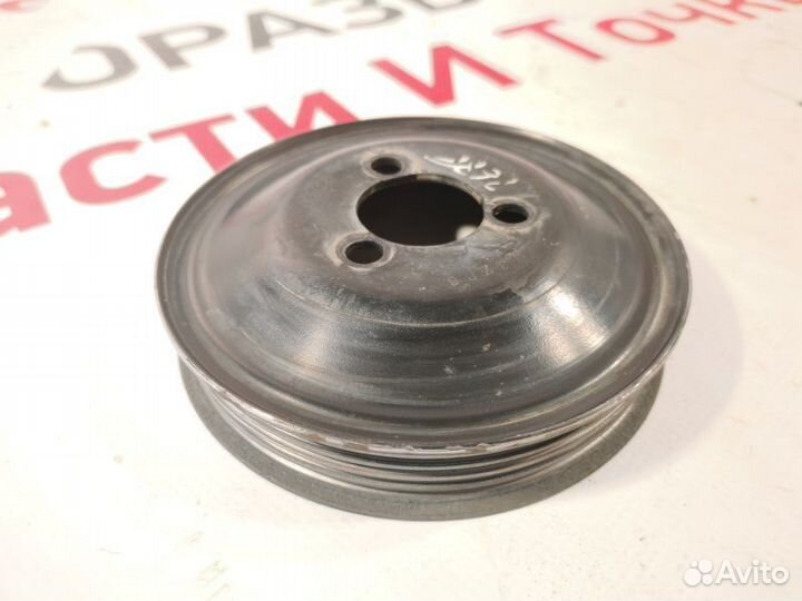 Шкив помпы Opel Astra H хетчбек 1.6 Z16XEP 2006