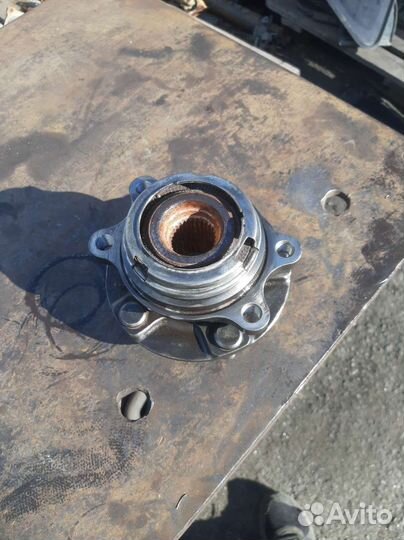 Ступица передняя Nissan Teana, Murano