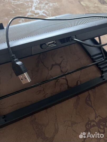 Подставка с охлаждением для ноутбука