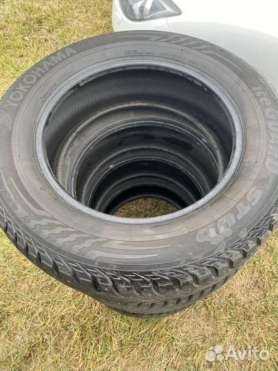 Yokohama IceGuard Stud IG65 225/65 R17