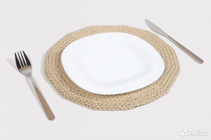 Интерьерная сервировочная салфетка ручной работы