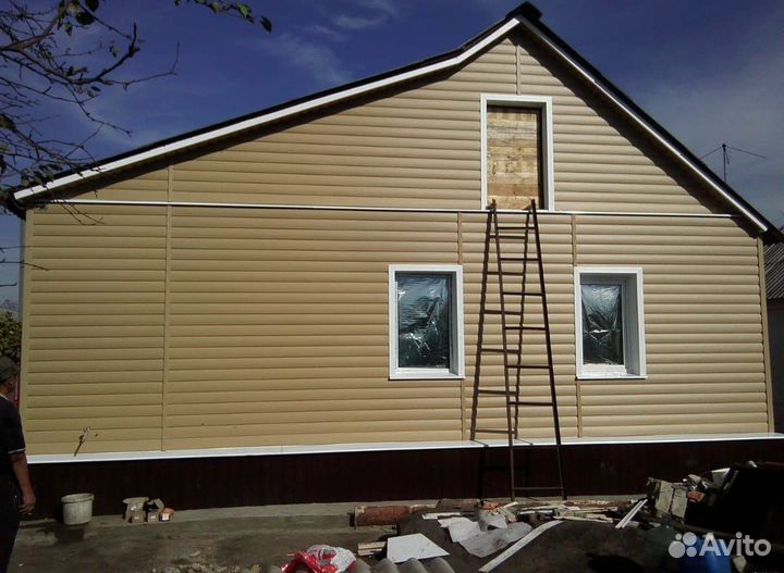 Бригада строителей