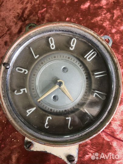 Часы на авто победа