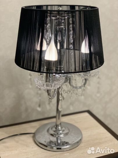 Лампа настольная