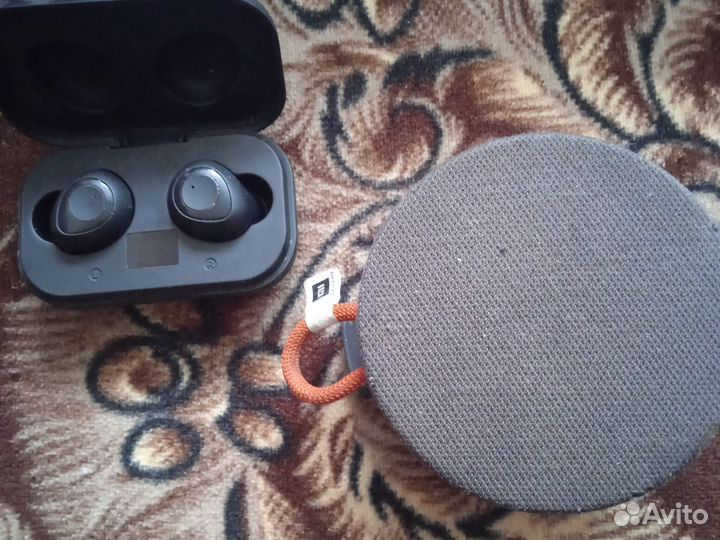 Беспроводные наушники