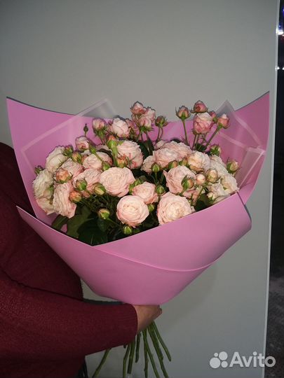 Кустовые розы высокие