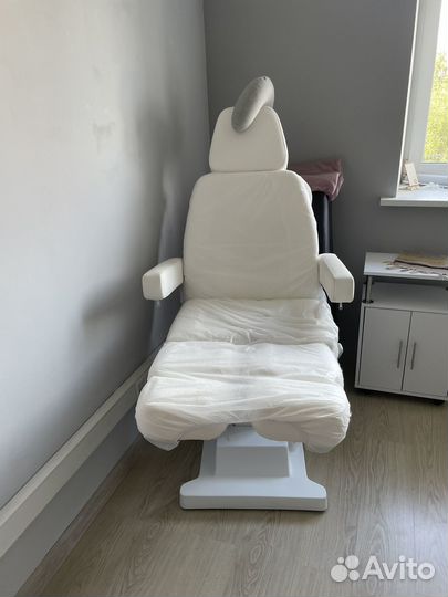 Педикюрное кресло Сириус с электромотором