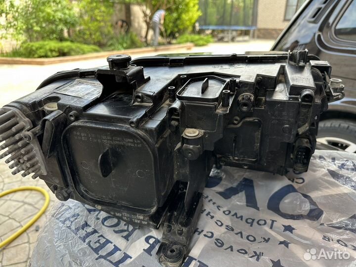 Фара левая tiguan