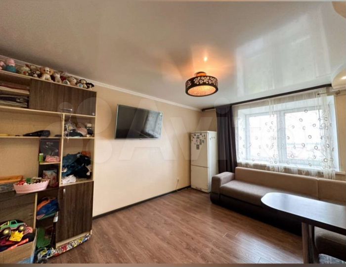 2-к. квартира, 52 м², 8/10 эт.