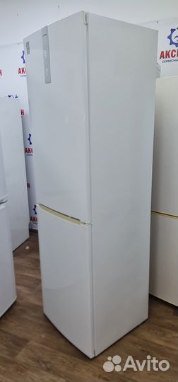 Холодильник Bosch KGN39VW14