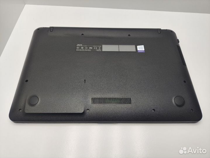 Ноутбук Asus Core i7-7500 на Windows 10