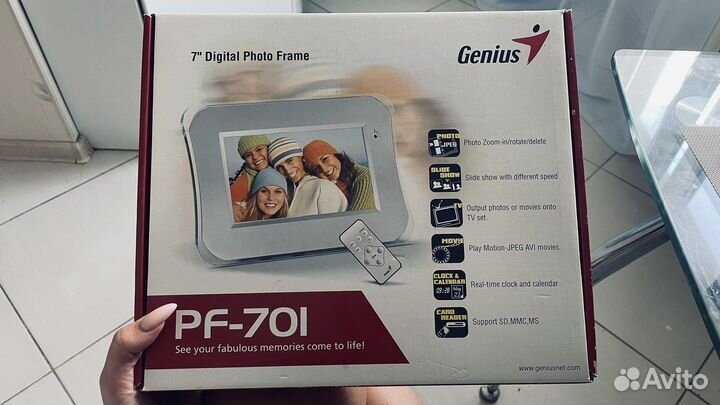 Цифровая фоторамка genius