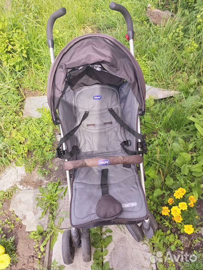 Прогулочная коляска трость chicco