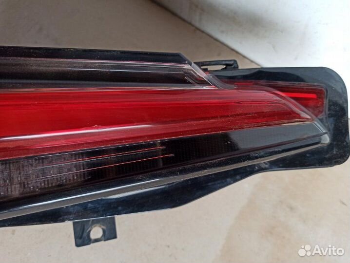 Фонарь задний внутренний правый Lexus Nx300 8arfts