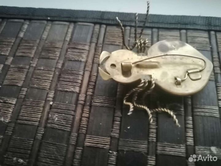 Брошь СССР Жук янтарь