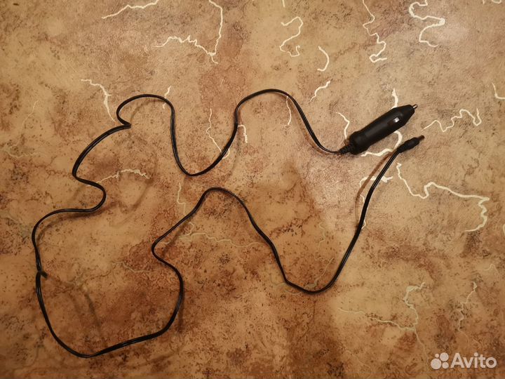 Круглый штекер в прикуриватель