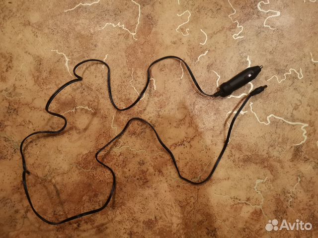 Круглый штекер в прикуриватель