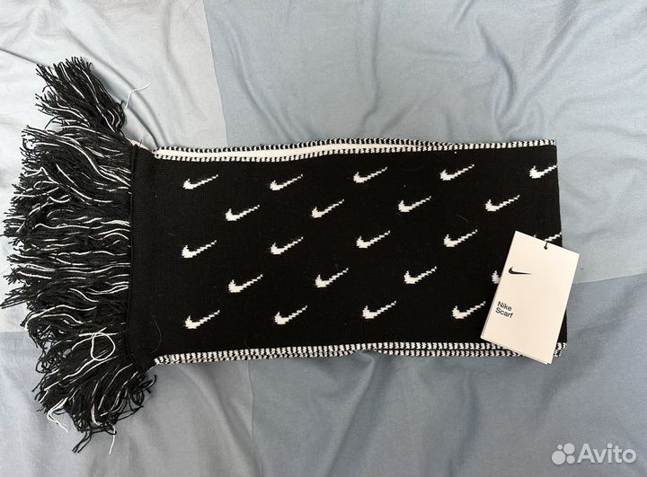 Шарф Nike Swoosh
