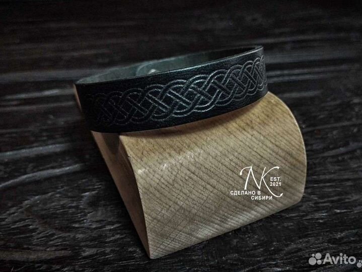Кожаный браслет с гравировкой