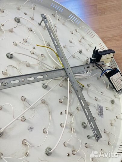 Светильник потолочный