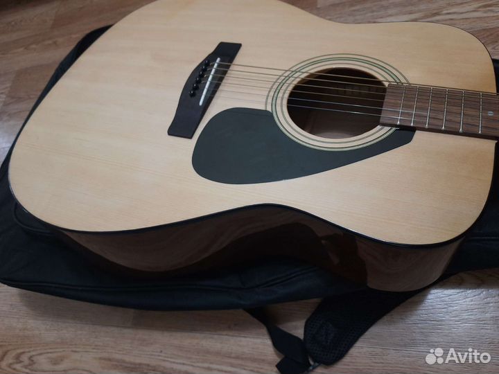 Акустическая гитара yamaha f310 бу