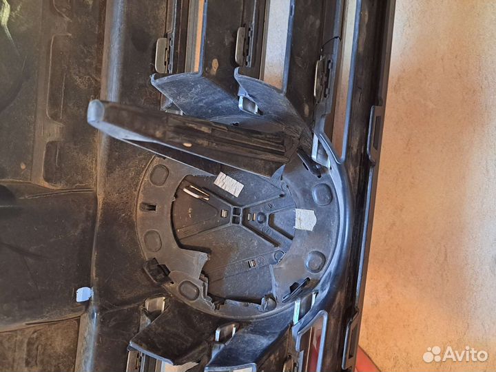 Решетка радиатора Volkswagen Polo 5 Restail Sedan