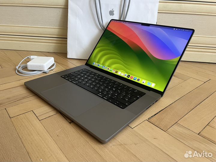 MacBook Pro 16 M1 Pro 16Gb 1Tb в идеале