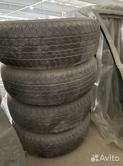 Bridgestone Dueler APT III 265/65 R17