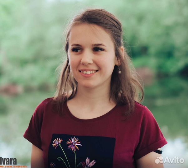 Выгуливать собак