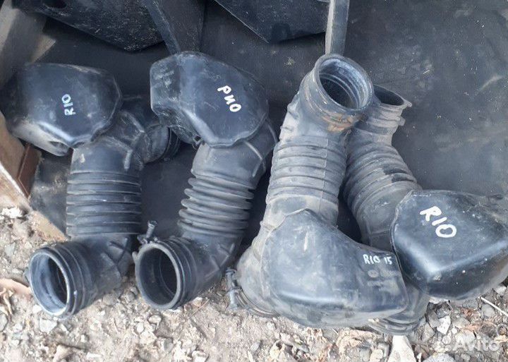 Патрубок воздушного фильтра Киа Рио хендай Солярис