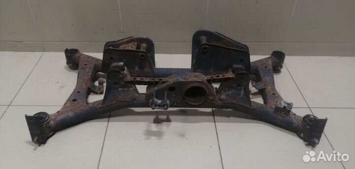 Балка задняя X-Trail (T30) 2001-2006