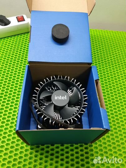 Кулер для процессора lga 1700 Intel Laminar RH1