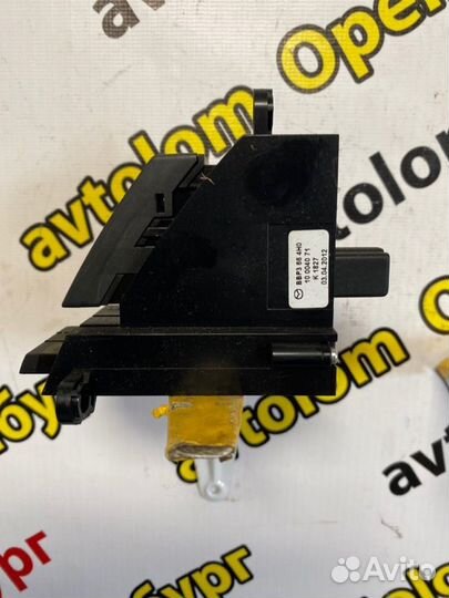 Кнопка аварийной остановки Mazda 3 BL