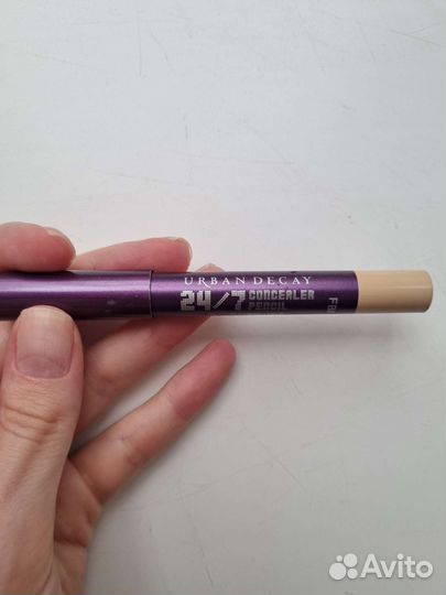 Консилер-карандаш Urban Decay