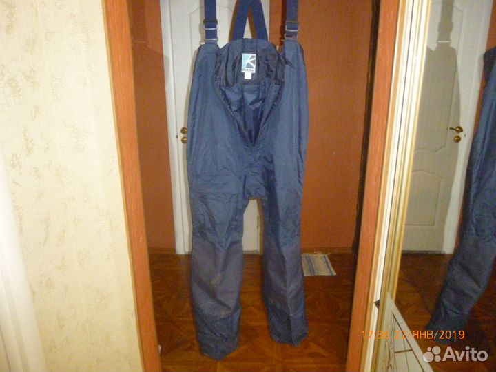 Непромокаемый костюм (сухач) для яхтсменов