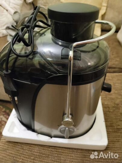 Соковыжималка новая