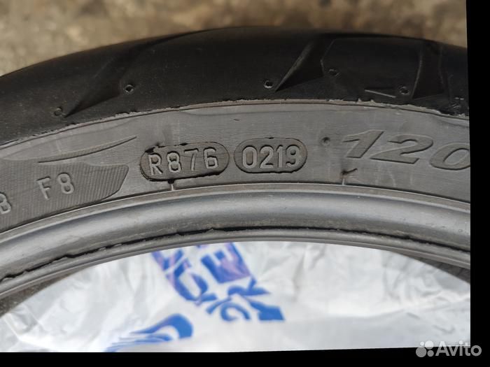 Мотошина Pirelli Angel GT 120/70 R17 102M