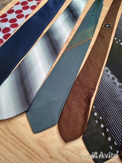 Галстук мужской фасонный, разные модели