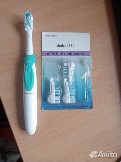 Зубная щетка Oral b новая