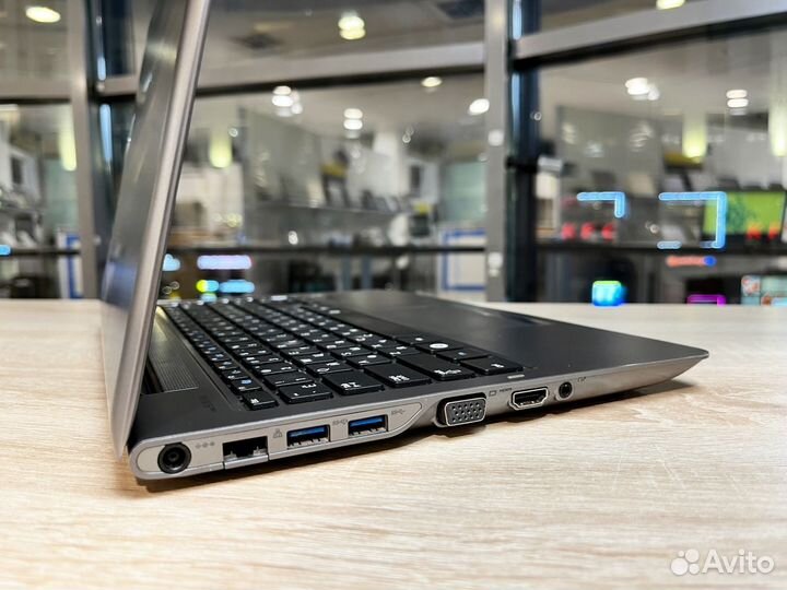 Ноутбук Samsung на i5 c GeForce / Radeon и SSD