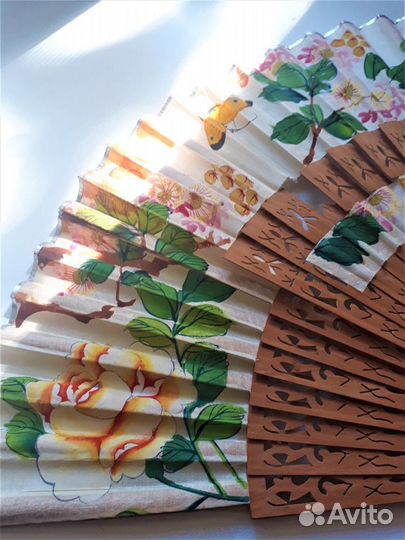 Старинный китайский веер, шёлк+ сандал