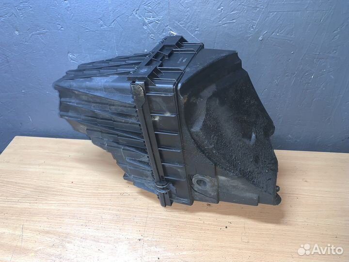 Дмрв корпус возд фильтра vw transporter 2.5 dt
