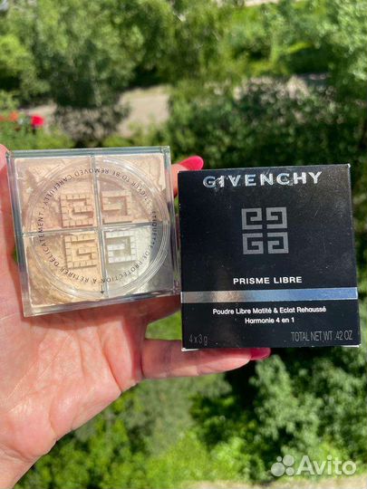 Givenchy Prisme Satin Blanc пудра Белый Сатин нова