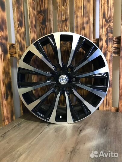 Литые диски R20 6*139.7 Toyota LC300