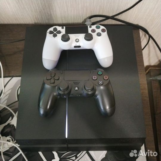 Sony PS4 500 gb 3 игры в подарок