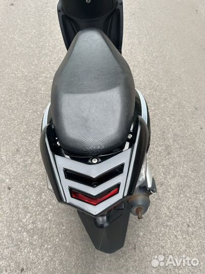 Sym jet 4