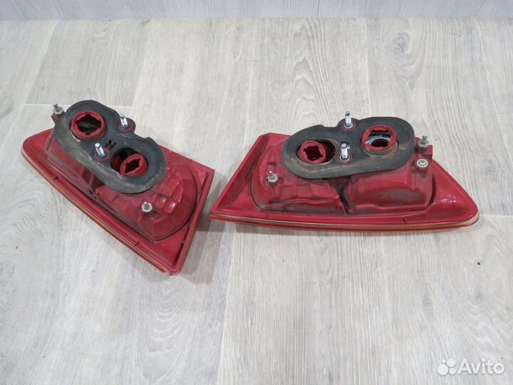 Фонарь правый Mitsubishi Lancer 10